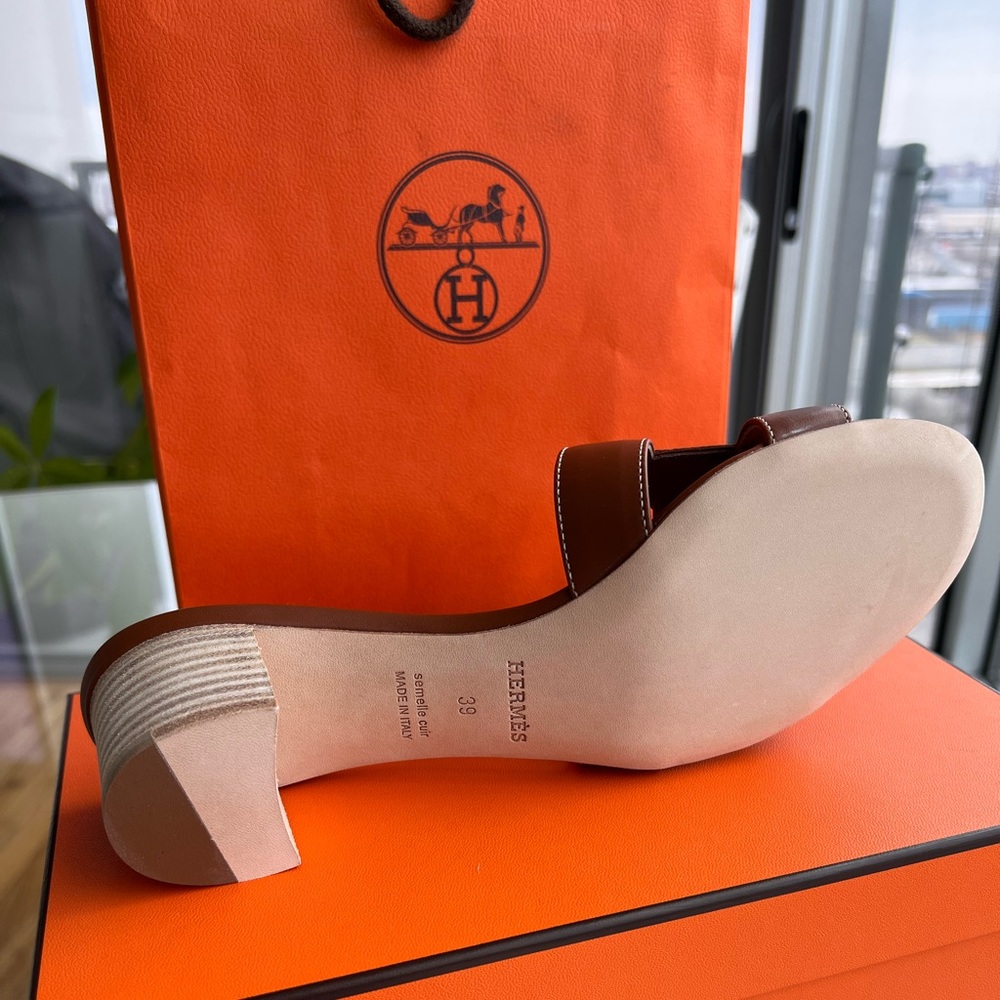 Hermes Oasis Sandals